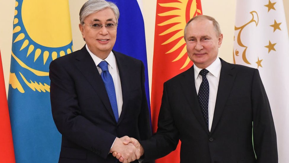 Kasim-Yomart Tokaev y Vladimir Putin.