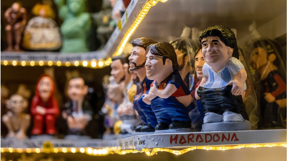 Caganers de Maradona y Messi