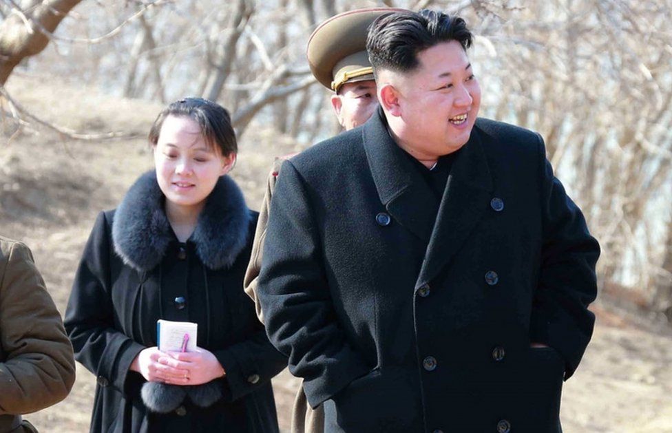 Según la información disponible, Corea del Norte sólo recibió US$ 210.000 millones en ayuda monetaria. (Foto: AFP / KCNA VIA KNS) Kim Jong-un y su hermana