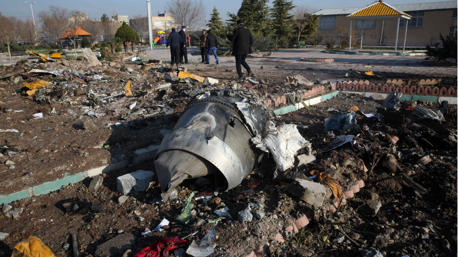 war of the worlds plane crash scene
