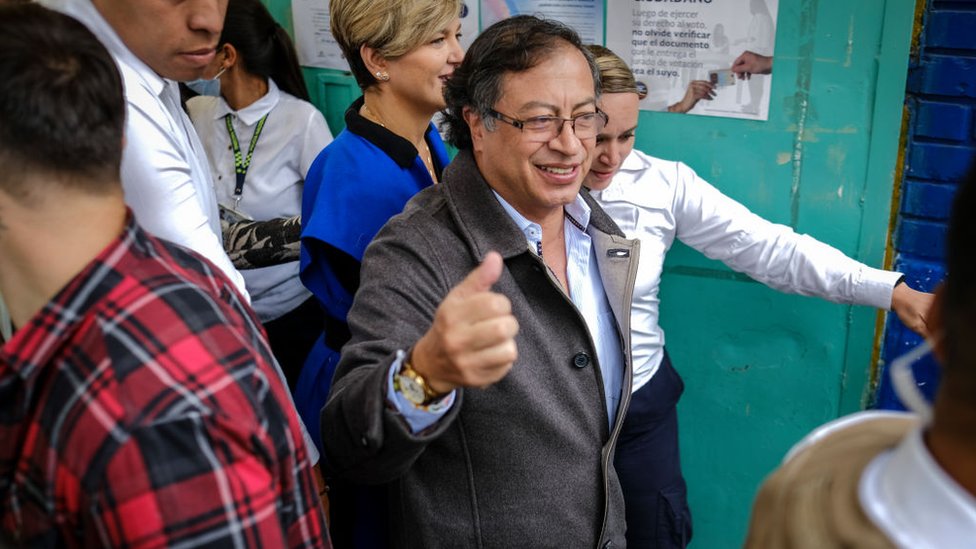 Gustavo Petro: Leftist ex-rebel wins Colombia's presidential election