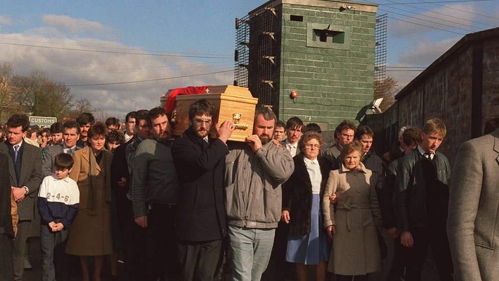 Похороны Эйдана МакЭнеспи в 1988 году