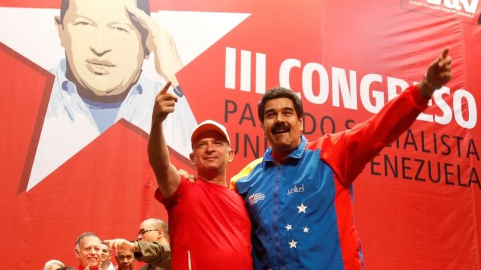 Hugo Carvajal y Hugo Chavez