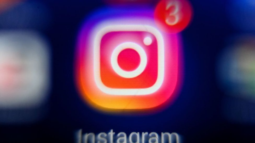 Logo de Instagram con notificaciones.