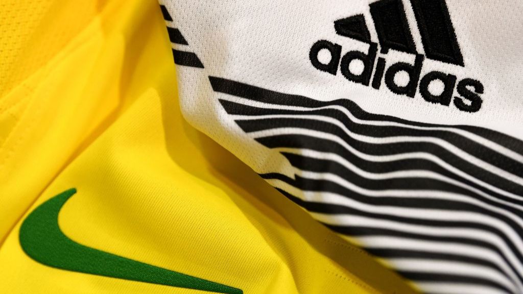 Ropa de Nike y Adidas