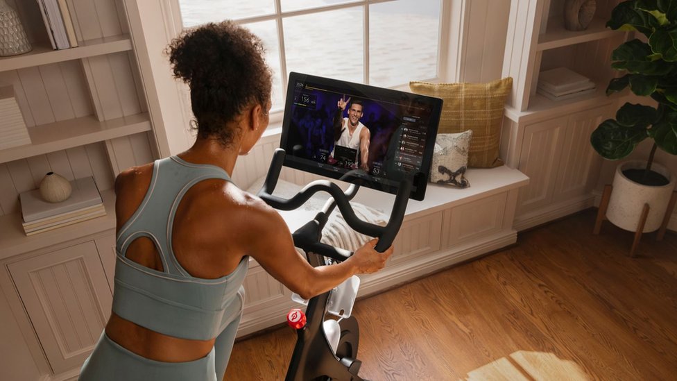 peloton live studio cycling from home