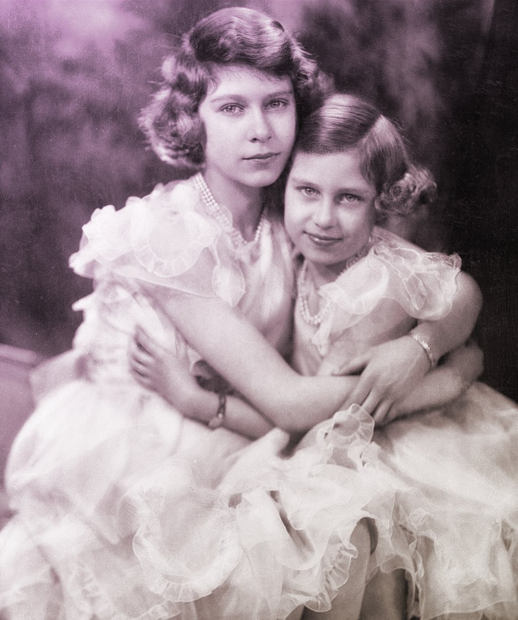 Las princesas Isabel y Margarita en 1940