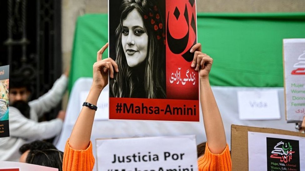 Manifestación en apoyo a Mahsa Amini en Chile
