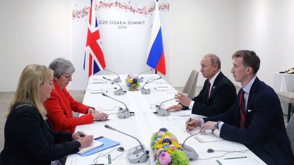 El primer encuentro entre May y Putin