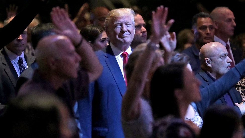 Donald Trump en la International Church of Las Vegas durante la campaña electoral de 2016.