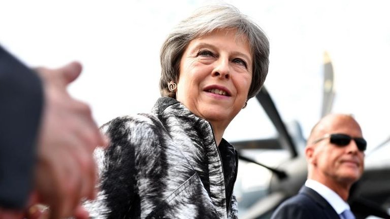 Theresa May pledges to boost aerospace amid Brexit fears