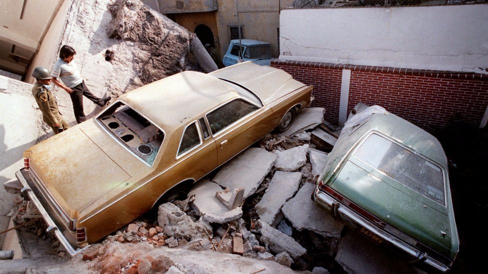El terremoto de 1985 causó la muerte a más de 12.000 personas. El terremoto de 1985 causó la muerte a más de 12.000 personas.