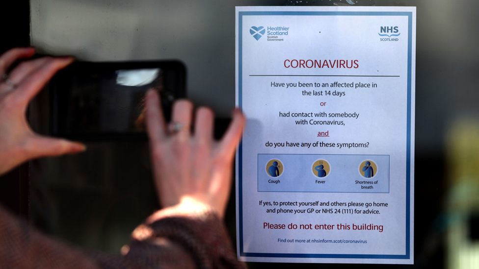 знак коронавируса