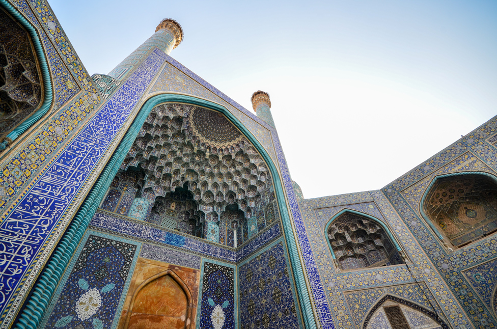 Изразцовая архитектура мечети Имама в Исфахане