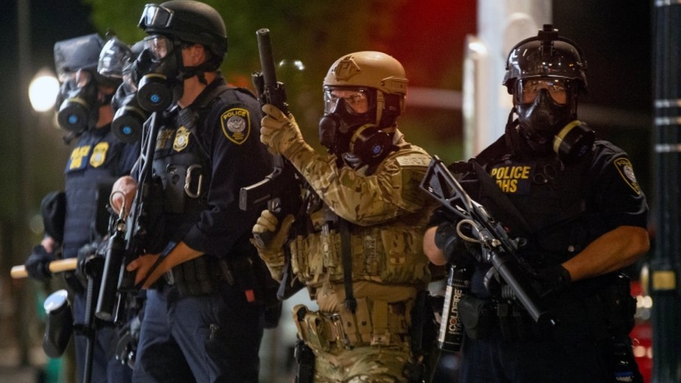 Федеральные чиновники столкнутся с протестующими в Орегоне 18 июля