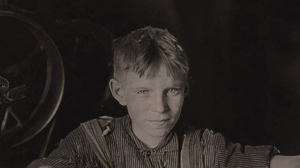 La pujante economía estadounidense de comienzos del siglo XX requería de mano de obra abundante y barata. (Foto: Lewis Hines / Cortesía del Archivo Nacional de Estados Unidos) (Foto: Lewis Hines / Cortesía del Archivo Nacional de Estados Unidos)