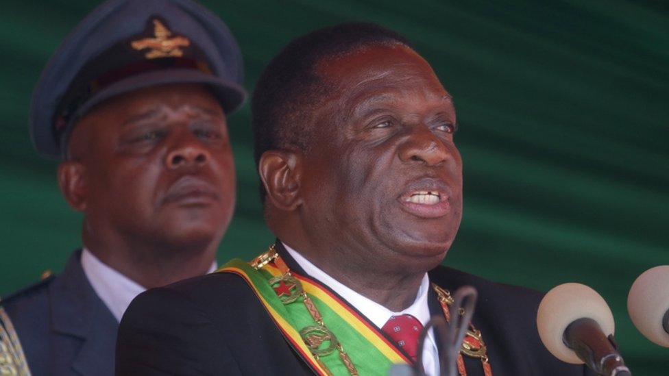 Президент Эммерсон Мнангагва выступает на мероприятии в Зимбабве