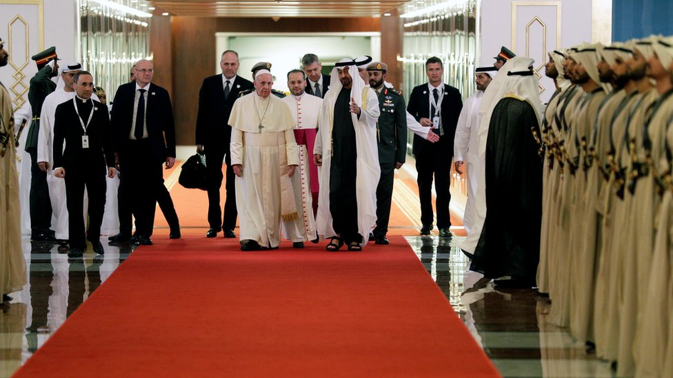 البابا و محمد بن زايد