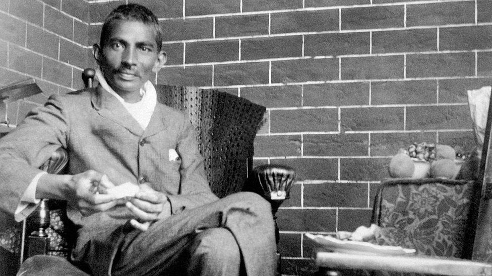 1908年2月18日，在南非當律師的甘地。