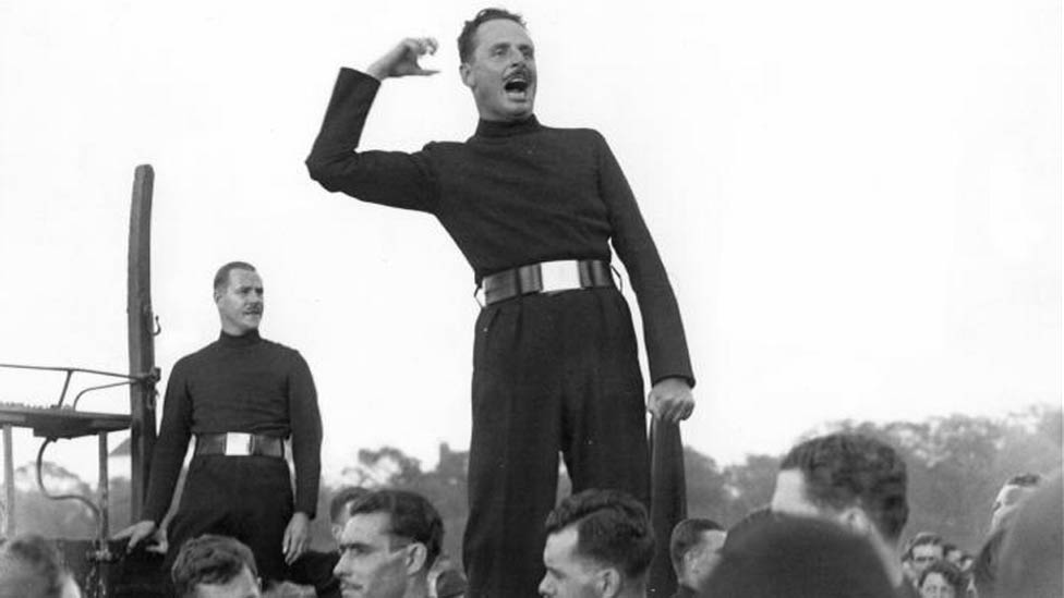 أوزولد موسلي في اجتماع مفتوح عام 1934