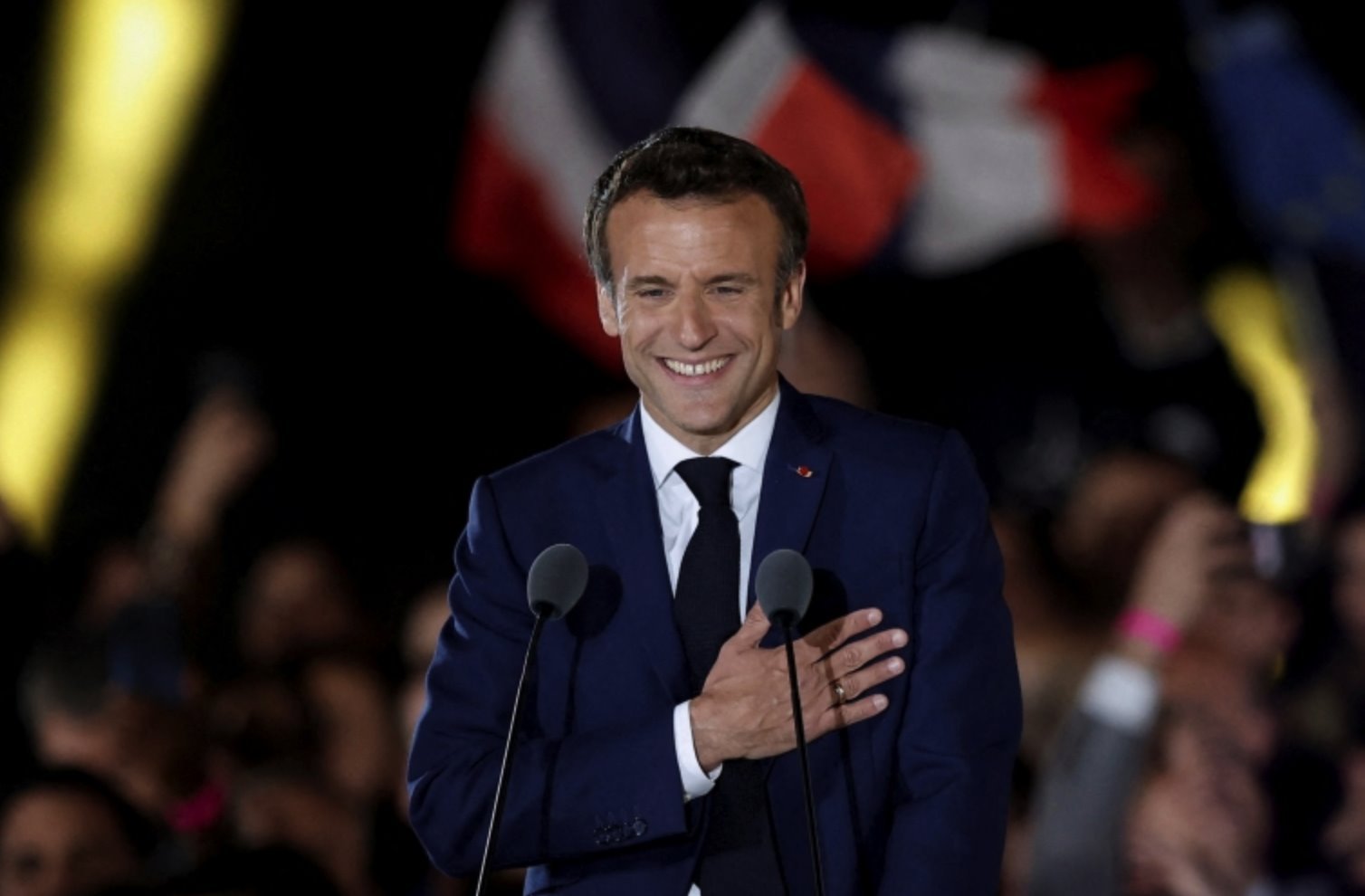 Macron na festa da reeleicao
