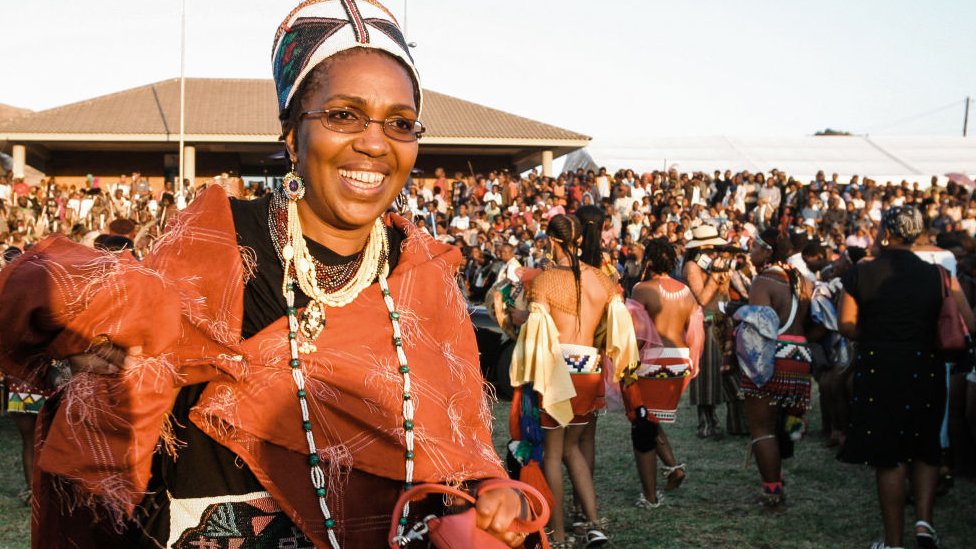 La reina Mantfombi Dlamini-Zulu, aquí en una imagen de 2004,