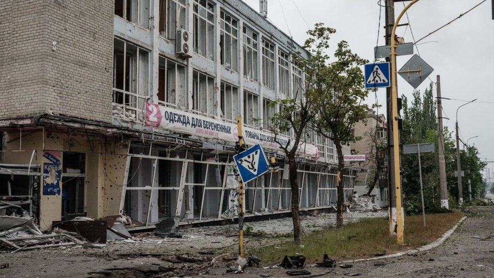 Un edificio destruido en Severodonetsk
