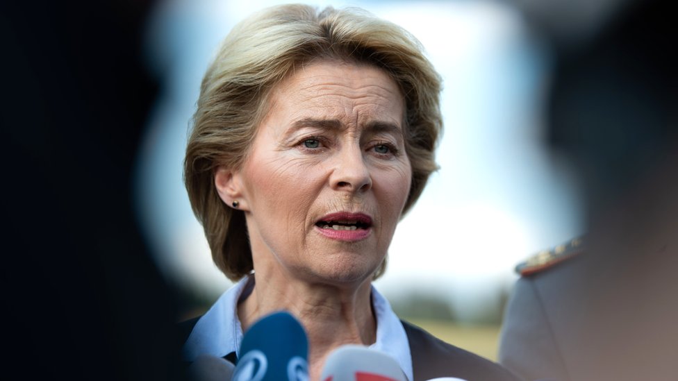 Ursula von der Leyen kimdir: Avrupa Komisyonu başkanlığı için aday  gösterilen Alman siyasetçi - BBC News Türkçe