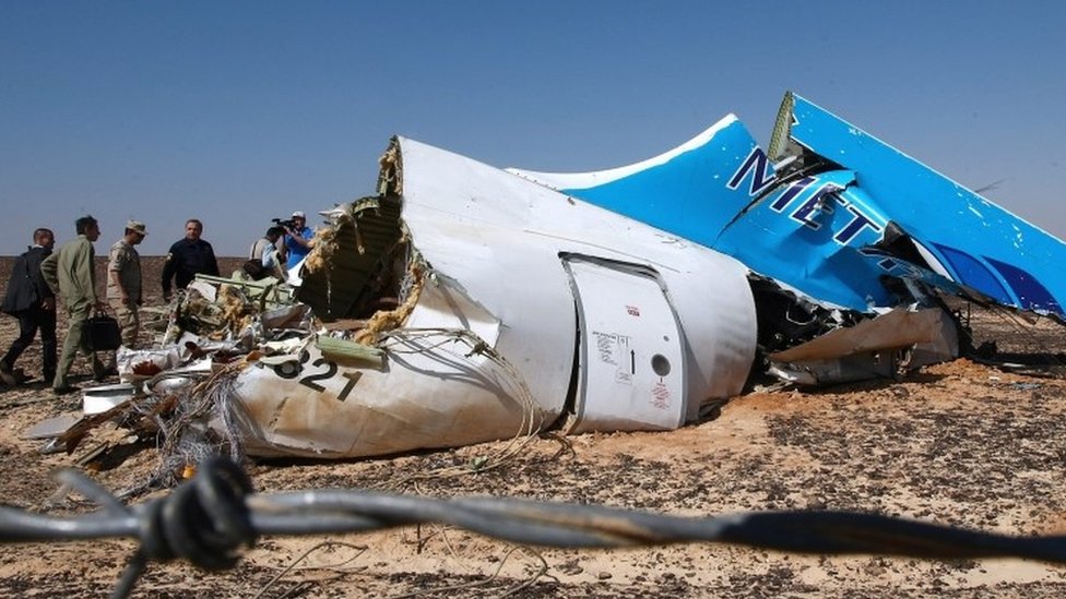 Обломки российского авиалайнера в Египте, ноябрь 2015 г.
