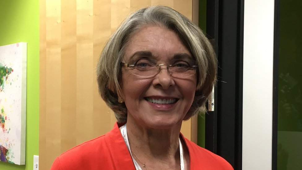 En 1978 Marilyn Loden participaba en un panel sobre las mujeres en el mundo laboral titulado "Espejo, espejo en la pared" que le sirvió de inspiración para idear el concepto de techo de cristal. (Foto: Beatriz Díez) Marilyn Loden, la mujer que en 1978 acuñó el término "techo de cristal"