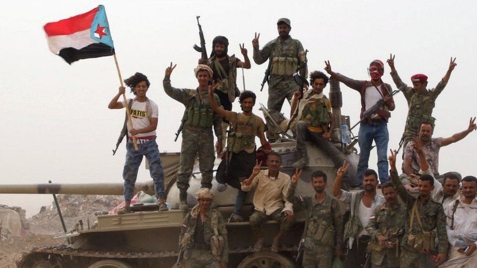 مسلحون تابعون لجماعة الحوثي