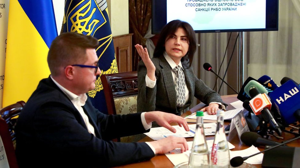 Ivan Bakanov (solda) ve Iryna Venediktova'dan henüz kovulmalarıyla ilgili bir açıklama gelmedi