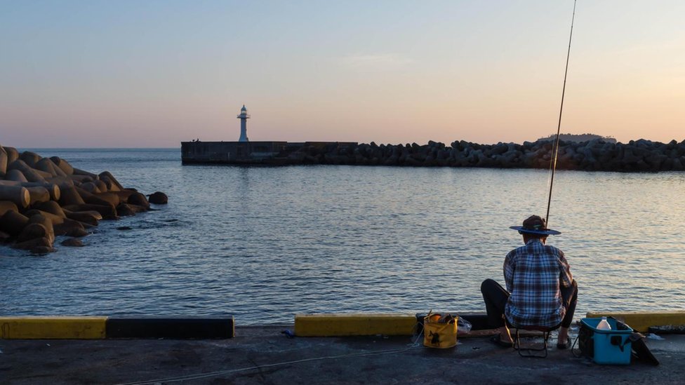 Los surcoreanos trabajaron un promedio de 2.069 horas en 2017. Corea del Sur