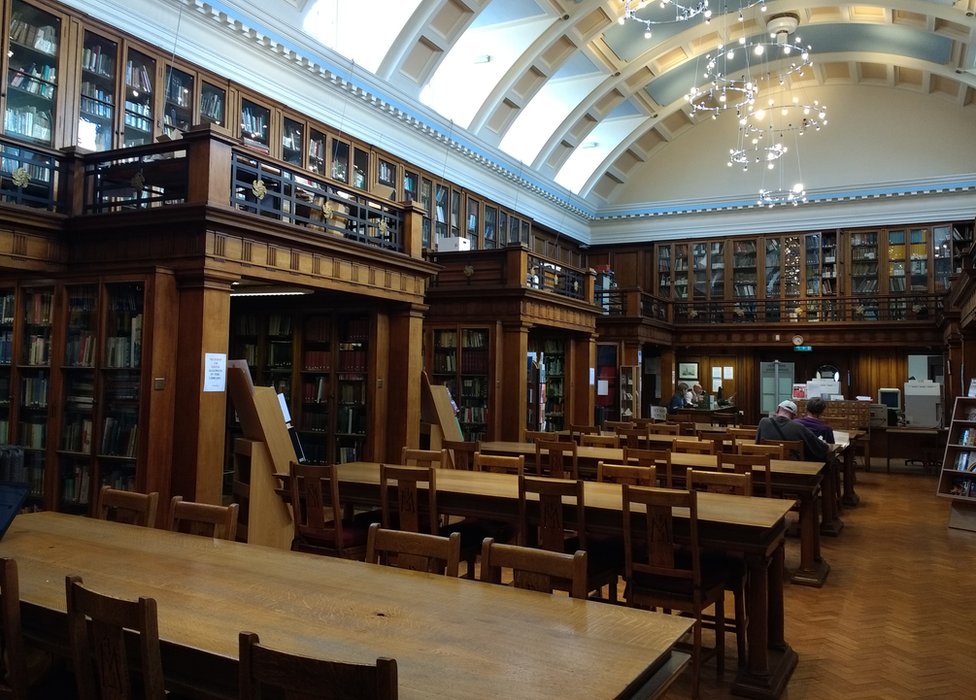 Справочная библиотека Центральной библиотеки Мидлсбро
