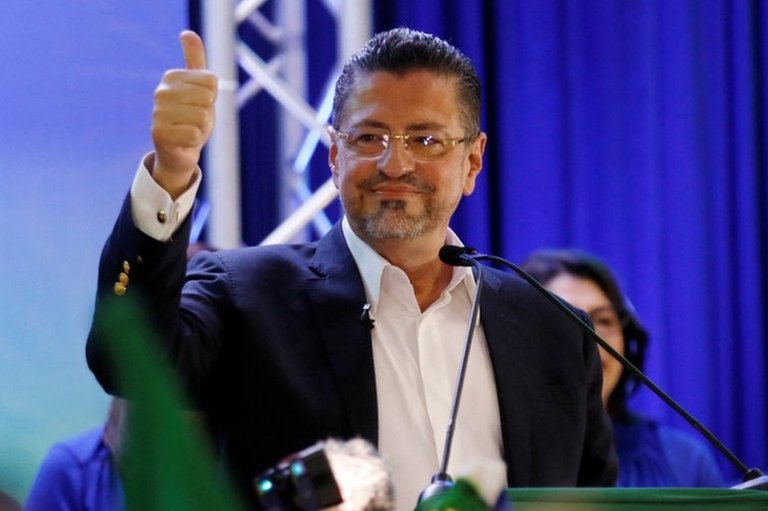 Rodrigo Chaves, presidente electo de costa rica