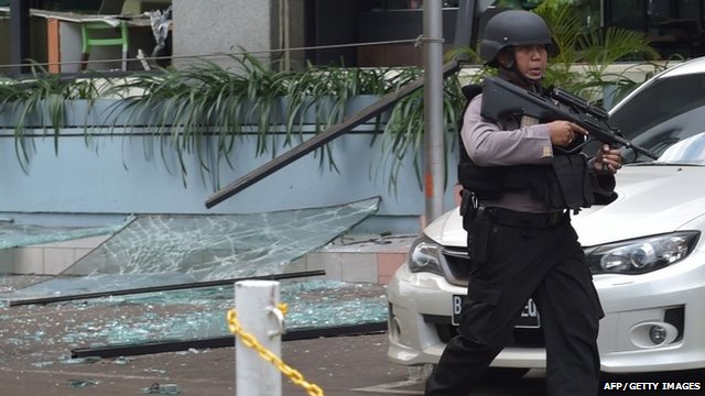 Police Hunt For Terror Cells After Jakarta Bomb Attacks - BBC News