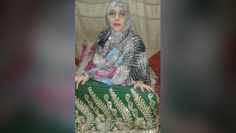 Сафия Салех сейчас очень больна в Йемене, вокруг бушует война