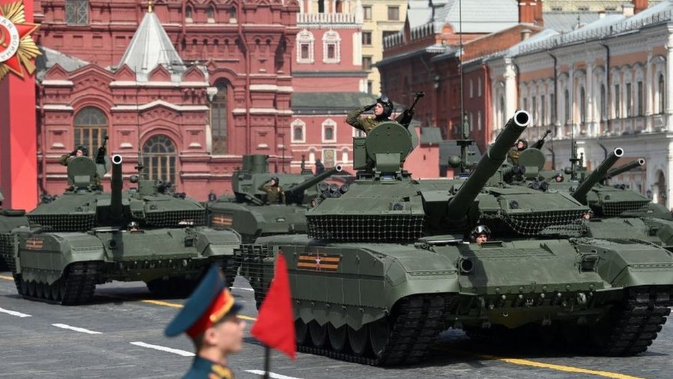 우크라이나 전쟁: 푸틴, 전승절 연설서 '모국 위해 싸우는 것' - Bbc News 코리아