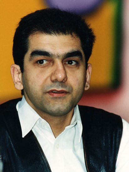 Ceyhun, 1994 yılında, Yeşiller Partisi'nde görev aldığı dönemde.