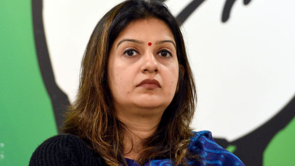 प्रियंका चतुर्वेदी अपनी ही पार्टी कांग्रेस से हुईं ख़फ़ा - BBC News हिंदी