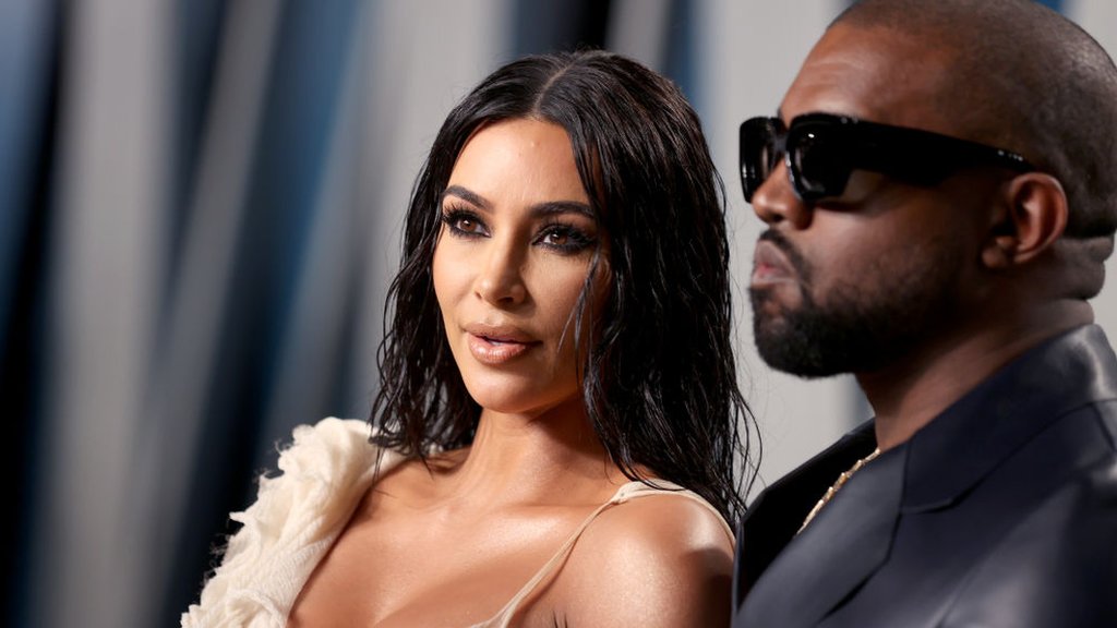 Kim Kardashian And Kanye West Agree Joint Custody After Divorce Bbc News