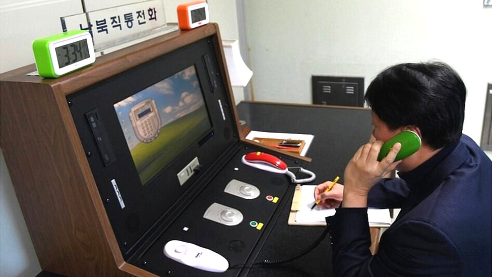 Funcionario surcoreano utiliza la "línea directa" con Corea del Norte