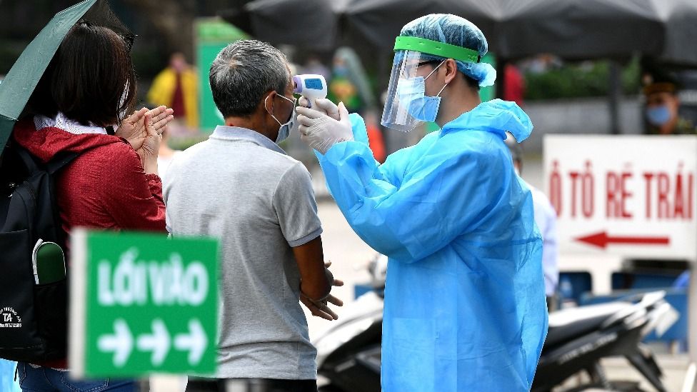 Vietnam melakukan tes virus corona jauh lebih sedikit dibandingkan negara lain.