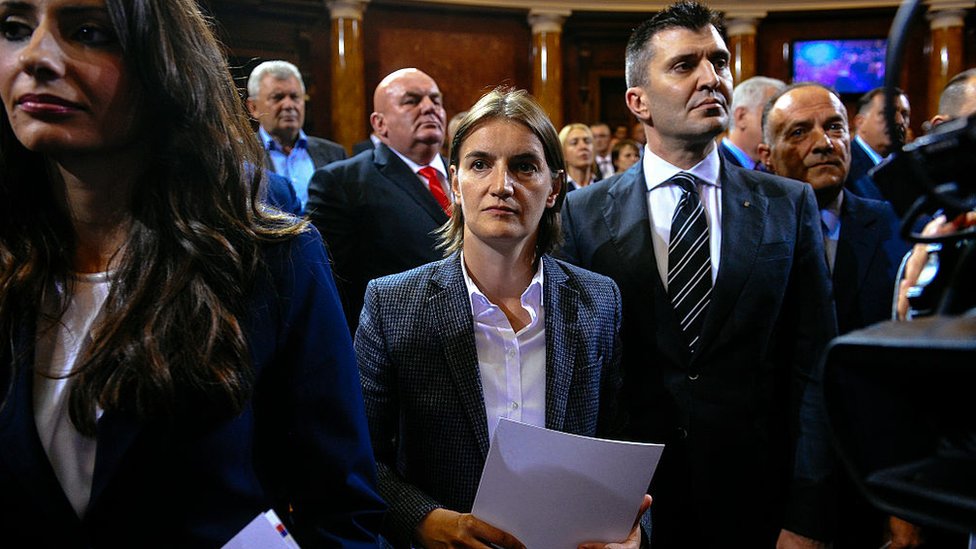 Ana Brnabic, de 41 años, no está vinculada a ningún partido político y asumió su primer trabajo gubernamental en 2016. Ana Brnabic