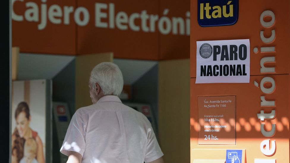 Bancos, transporte público y comercios no prestaron servicios. Bancos, transporte público y comercioes no prestaron servicios. Se sentía como un domingo.