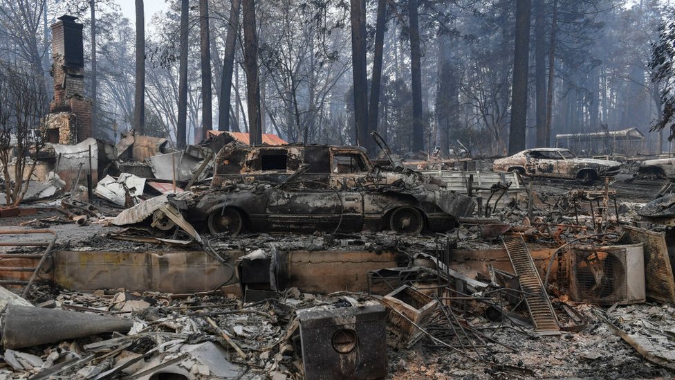 Una comunidad incendiada en California