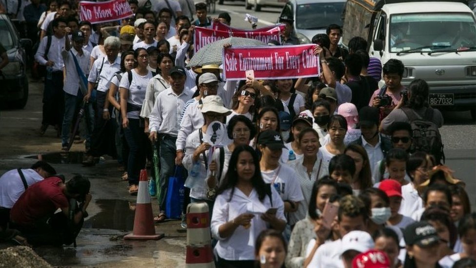 مظاهرة للمطالبة بالعدالة لفيكتوريا (طفلة عمرها سنتين) التي اغتصبت في يانغون في 6 يوليو/تموز 2019.