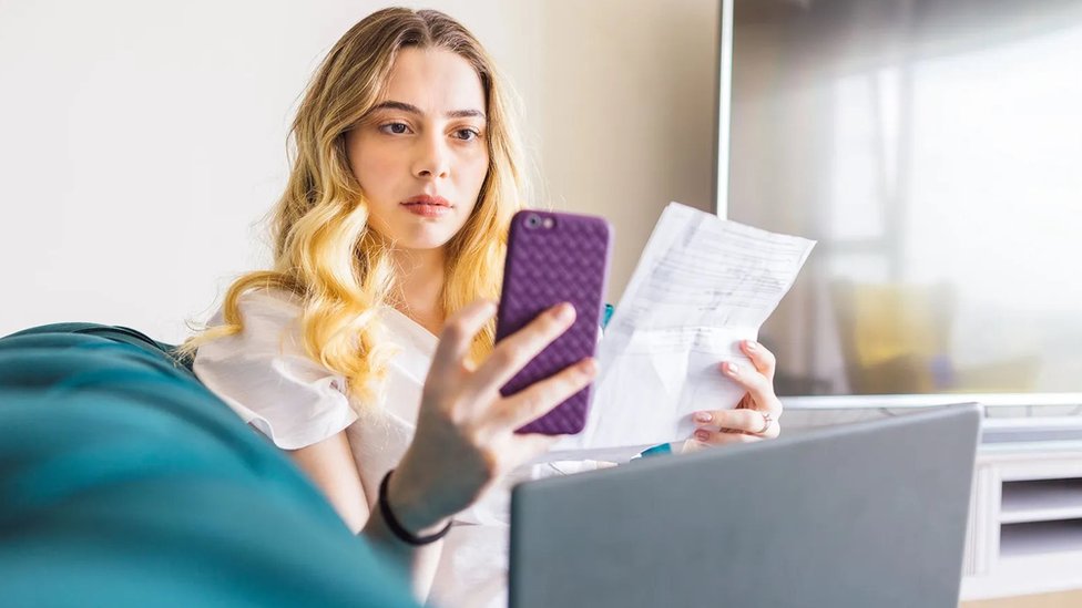 إقراض شخص عزيز عليك المال يمكن أن يجعلك تشعر بالاستياء