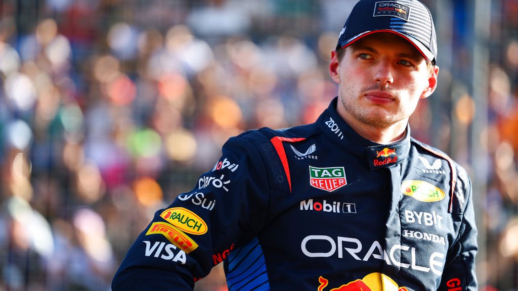 Max Verstappen takes Australian Grand Prix pole position; Lewis Hamilton  11th - BBC Sport