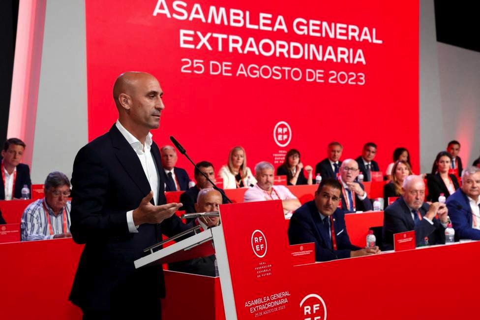 Rubiales in the RFEF meeting on Friday